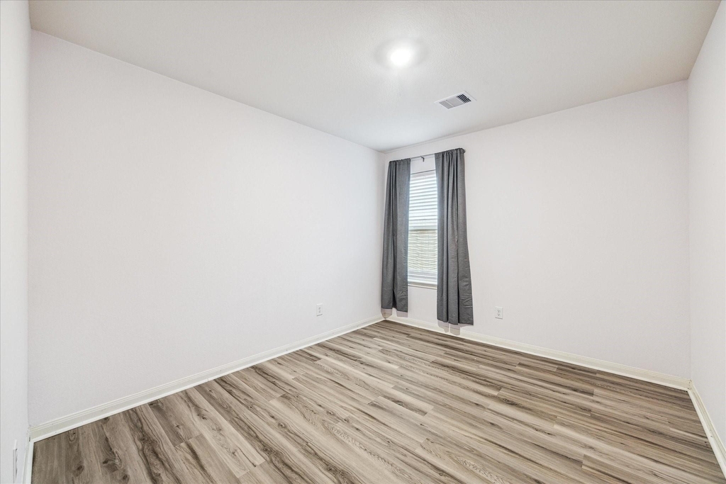 517 Amberwood Park Drive - Photo 18