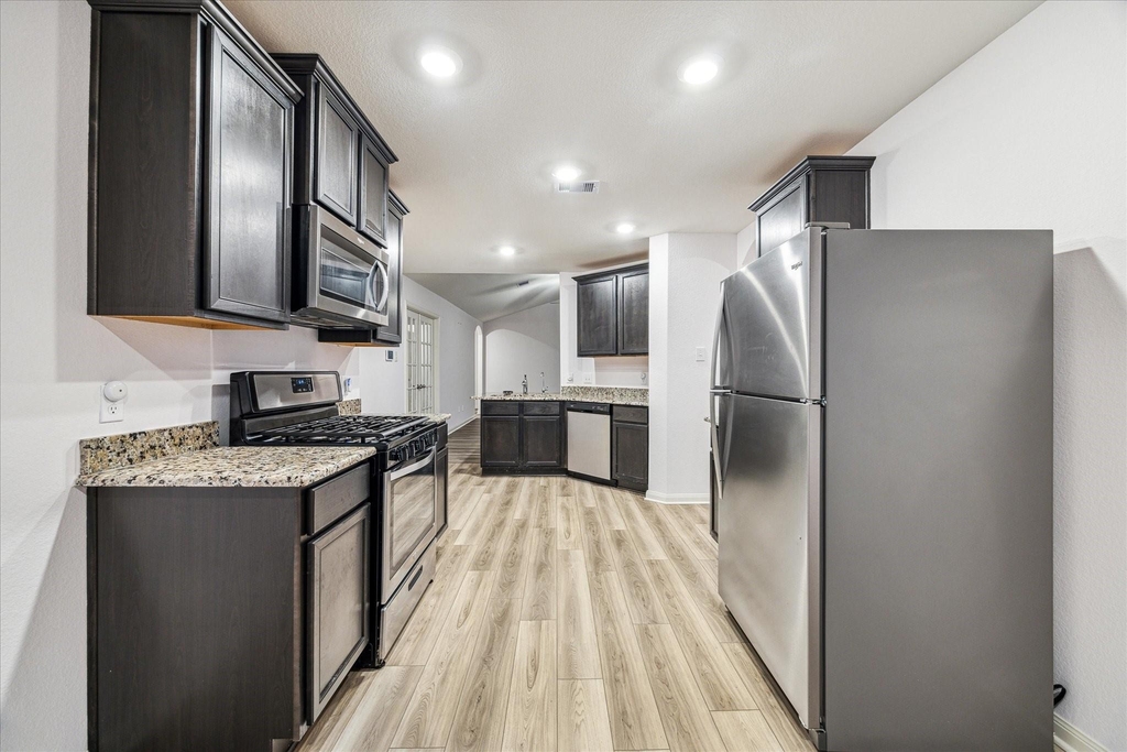 517 Amberwood Park Drive - Photo 12