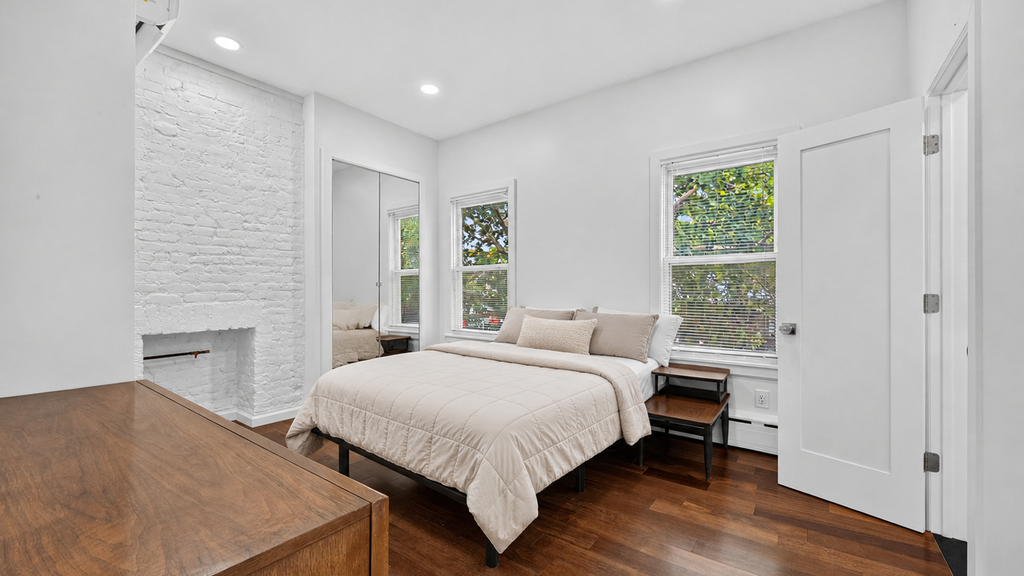55 McGuinness Blvd - Photo 14