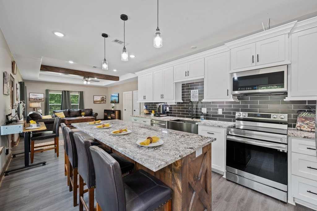 376 Jill Street - Photo 10
