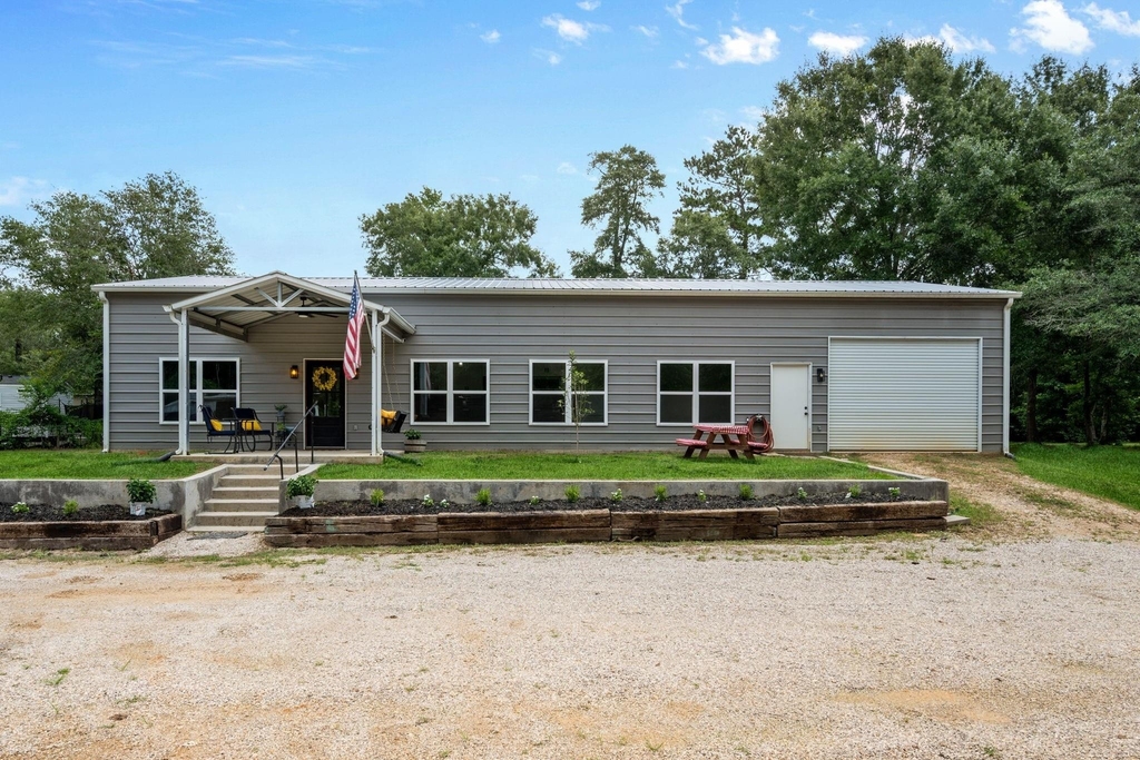 376 Jill Street - Photo 3