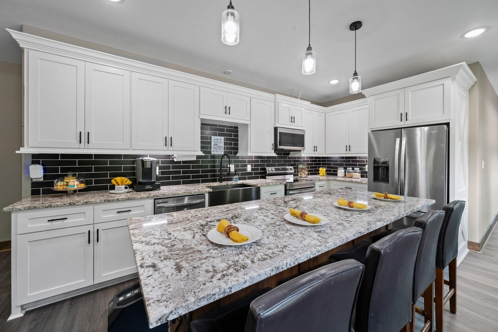 376 Jill Street - Photo 9