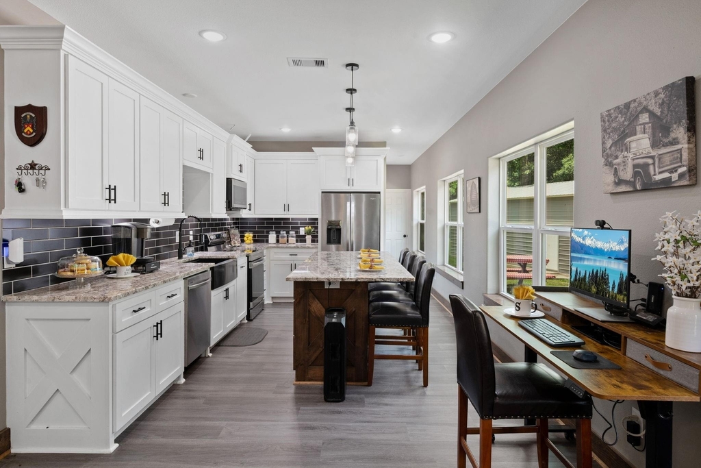 376 Jill Street - Photo 11