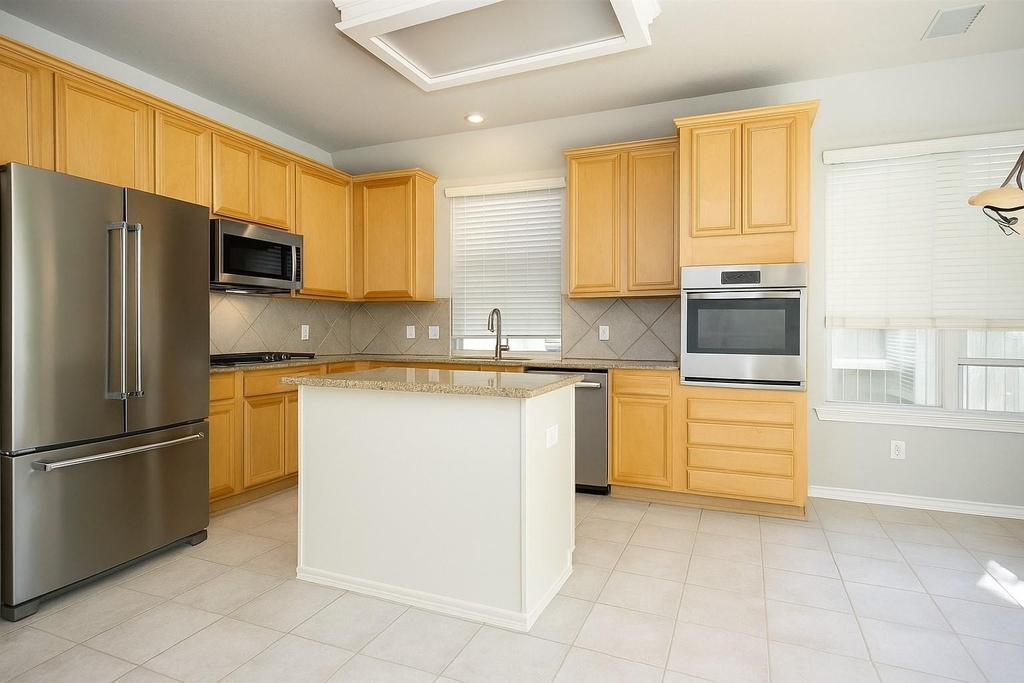 2516 Royal Terns Court - Photo 10