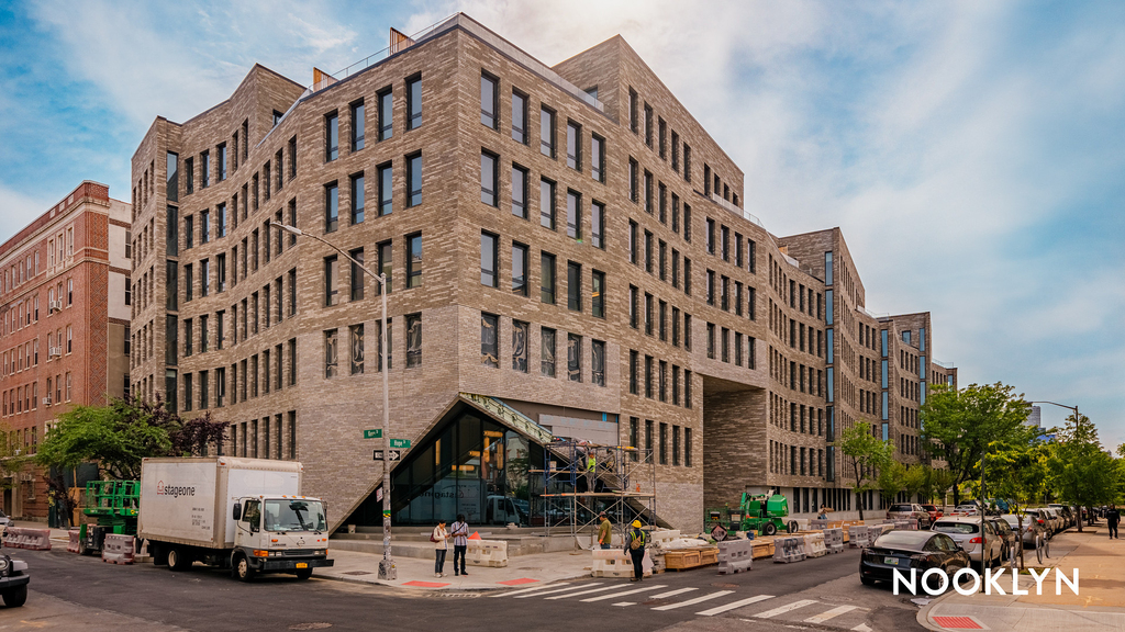 130 Hope St - Photo 1