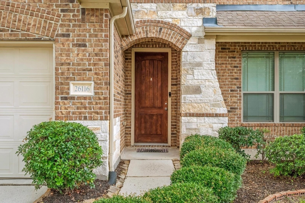 26116 Chivalry Court - Photo 20
