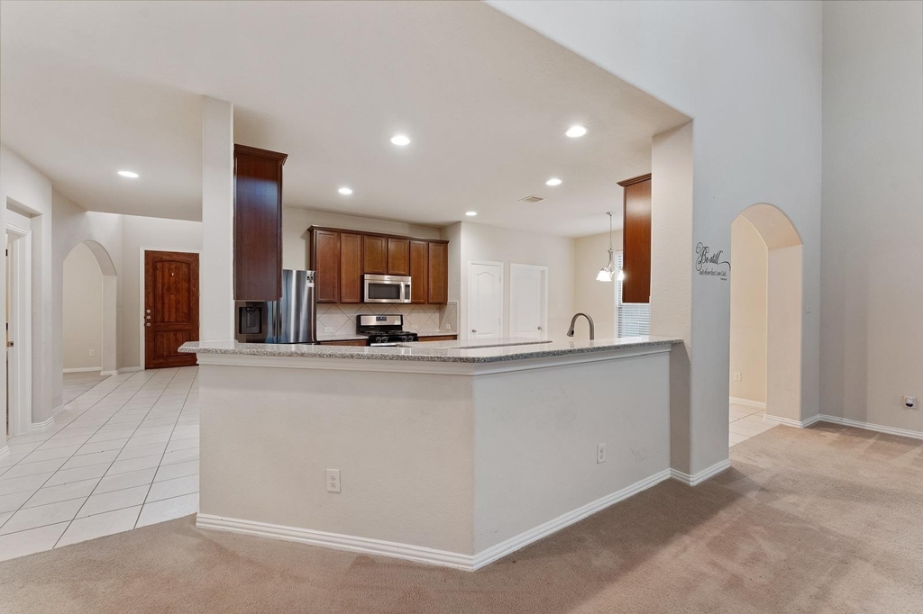 26116 Chivalry Court - Photo 3