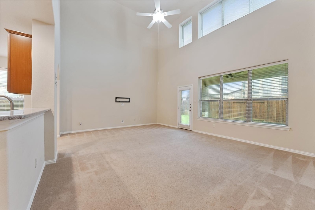 26116 Chivalry Court - Photo 4