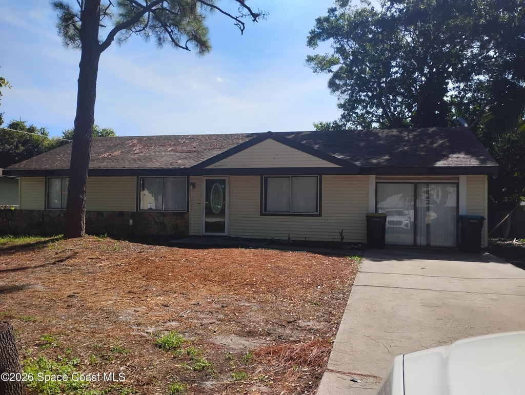 1533 Emerson Drive Se - Photo 0
