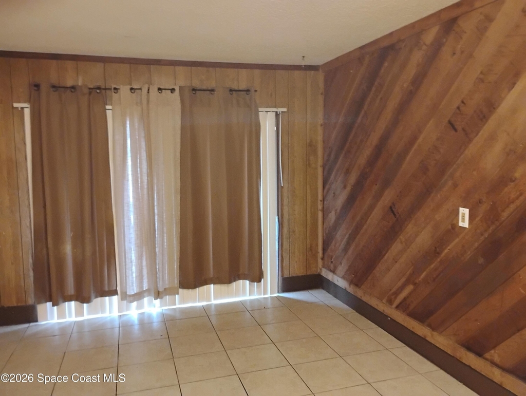 1533 Emerson Drive Se - Photo 9