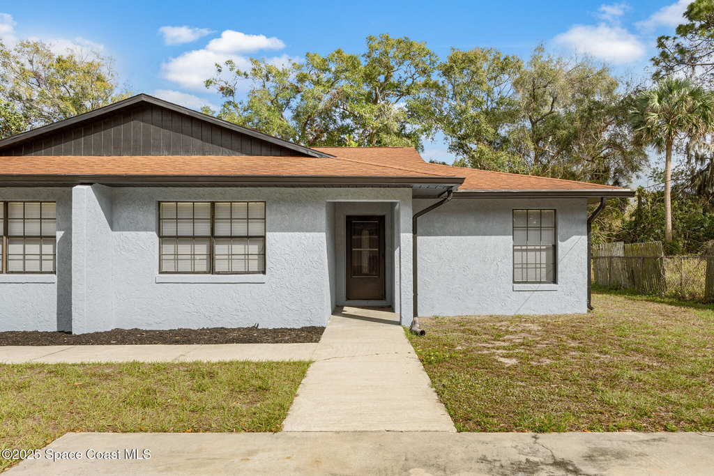 2509 Mitchell Avenue - Photo 0