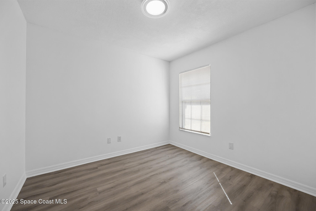 2509 Mitchell Avenue - Photo 11