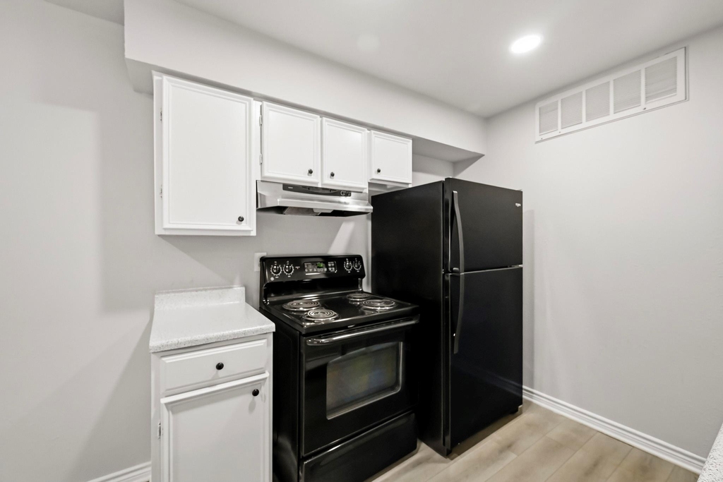 12955 Woodforest Boulevard - Photo 7