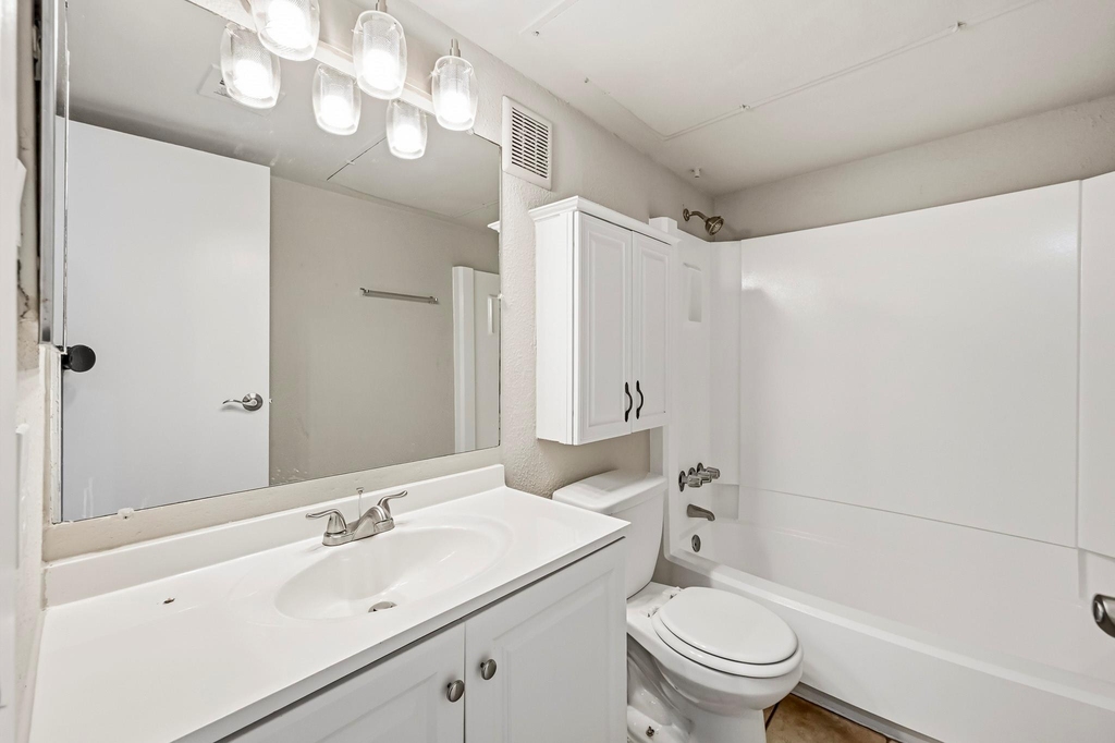 12955 Woodforest Boulevard - Photo 16