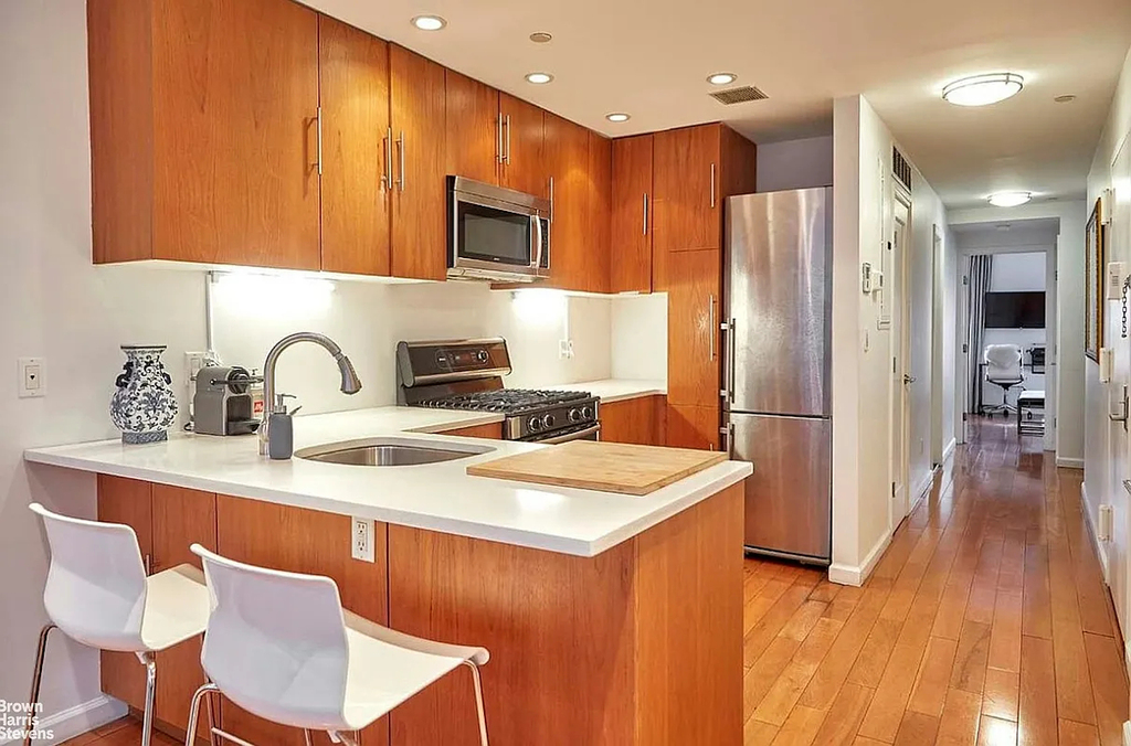  East 36th Street - Photo 0
