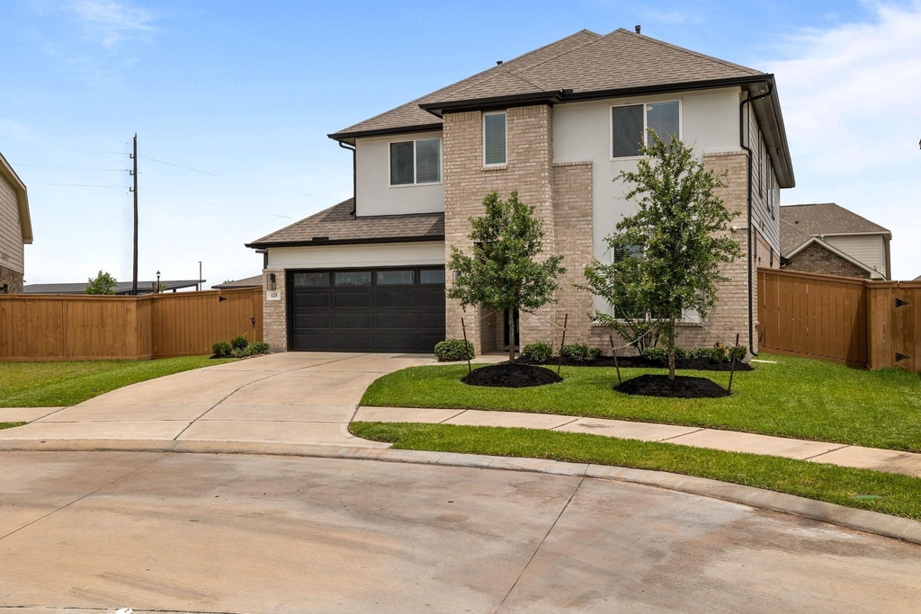 125 Aurora Springs Drive - Photo 2