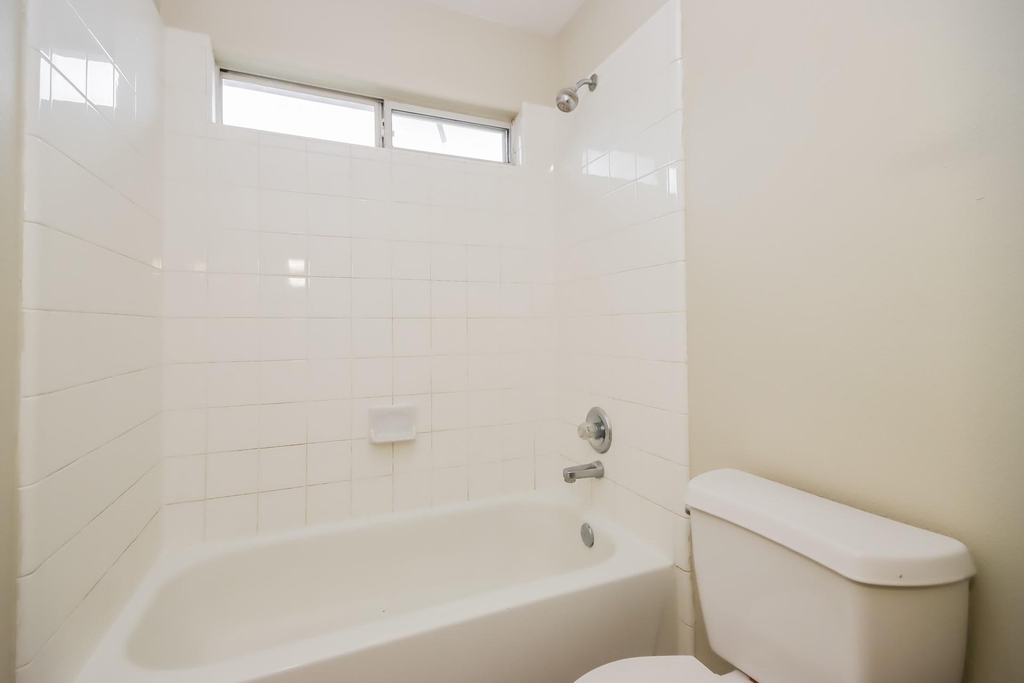 9410 Mustang Park Court - Photo 11