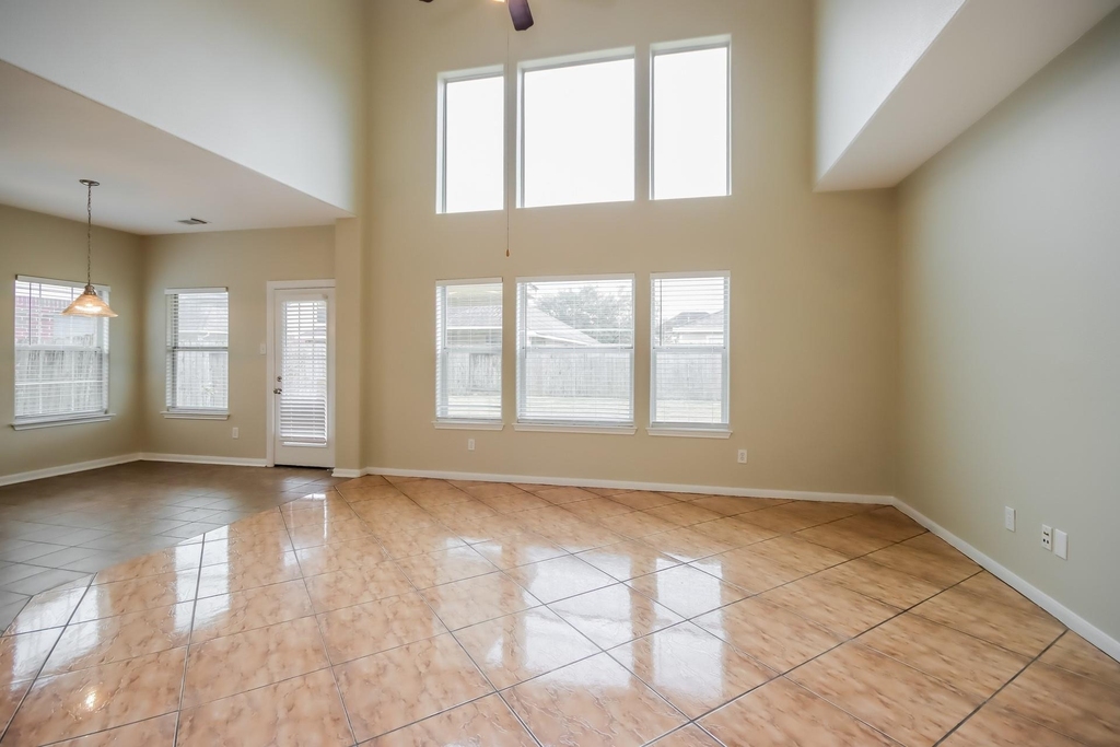 9410 Mustang Park Court - Photo 2