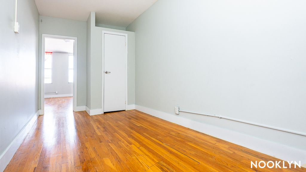 134 Grattan St - Photo 8