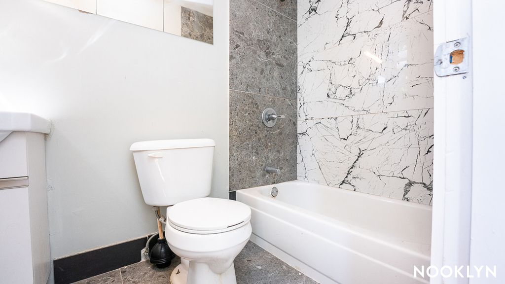 134 Grattan St - Photo 6