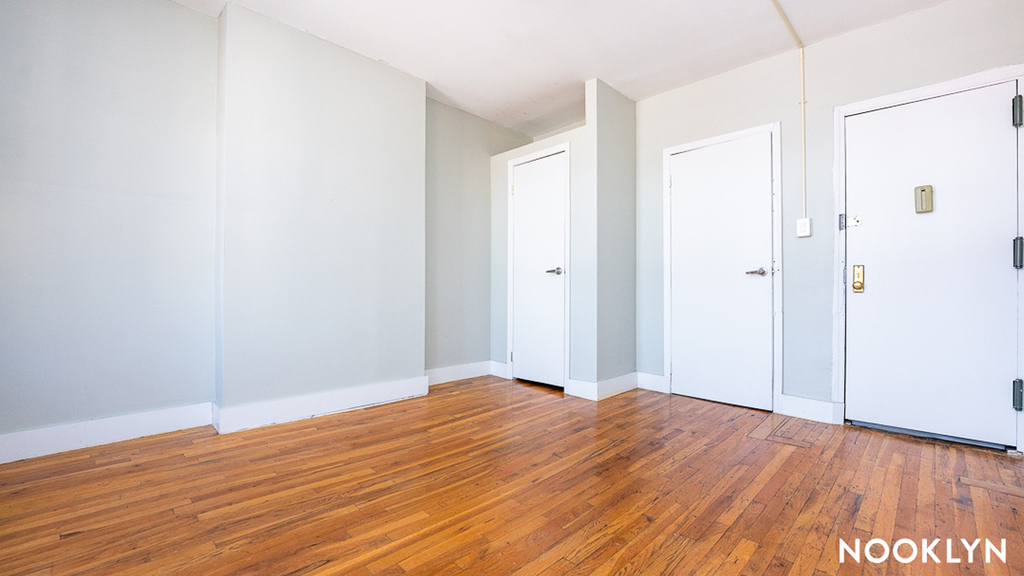 134 Grattan St - Photo 13