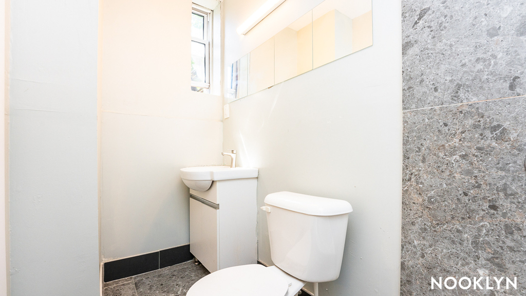 134 Grattan St - Photo 7