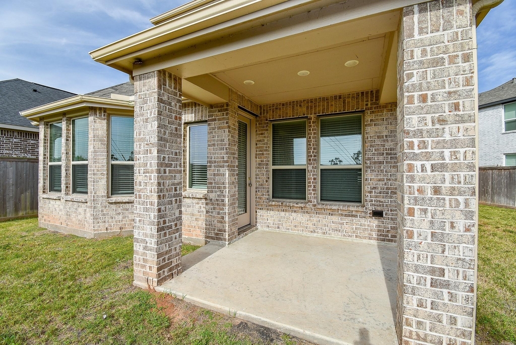 2526 Seedling Street - Photo 31