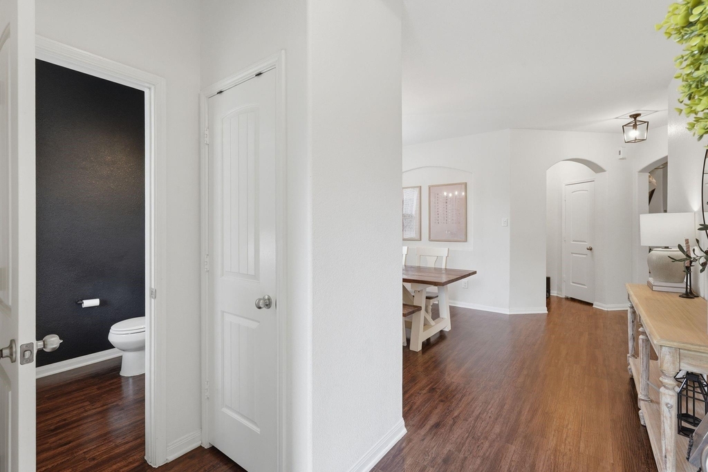 118 Shadow Springs Trail - Photo 4