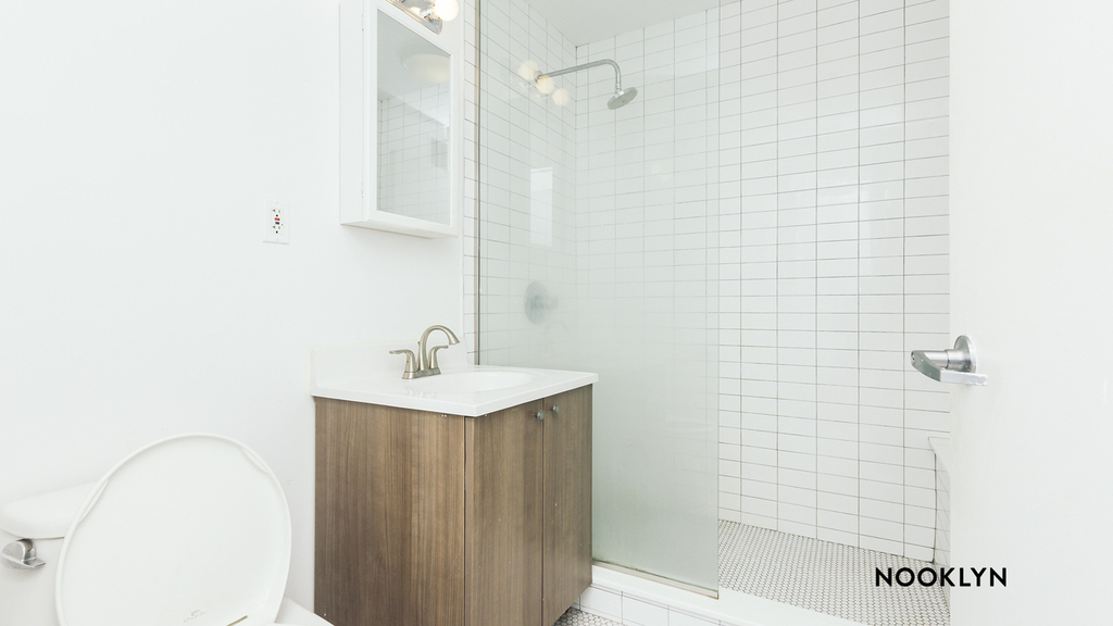 286 Stanhope St - Photo 10