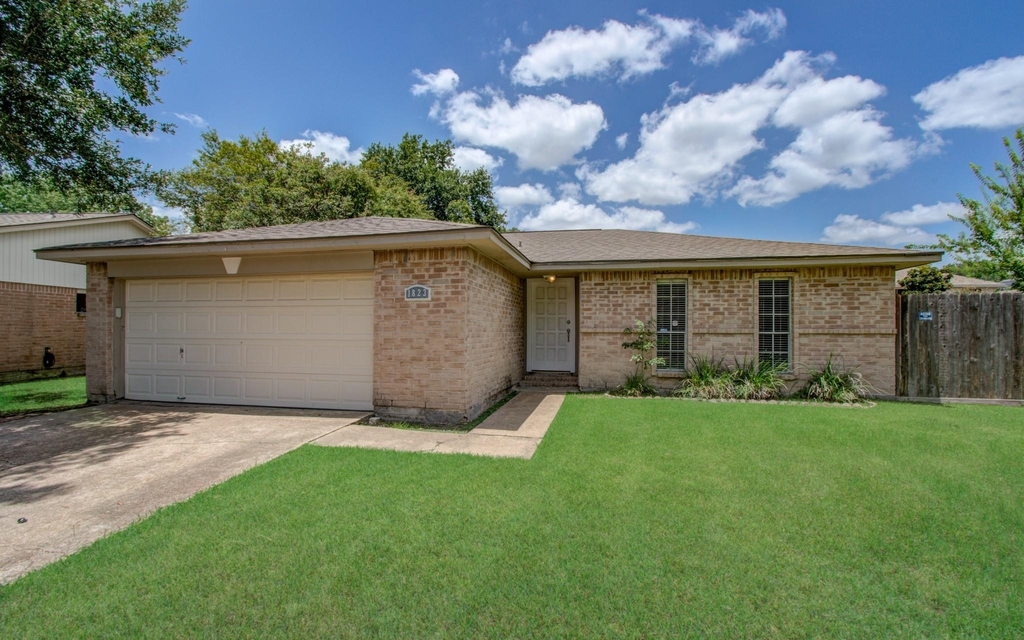 1823 Pewter Court - Photo 0