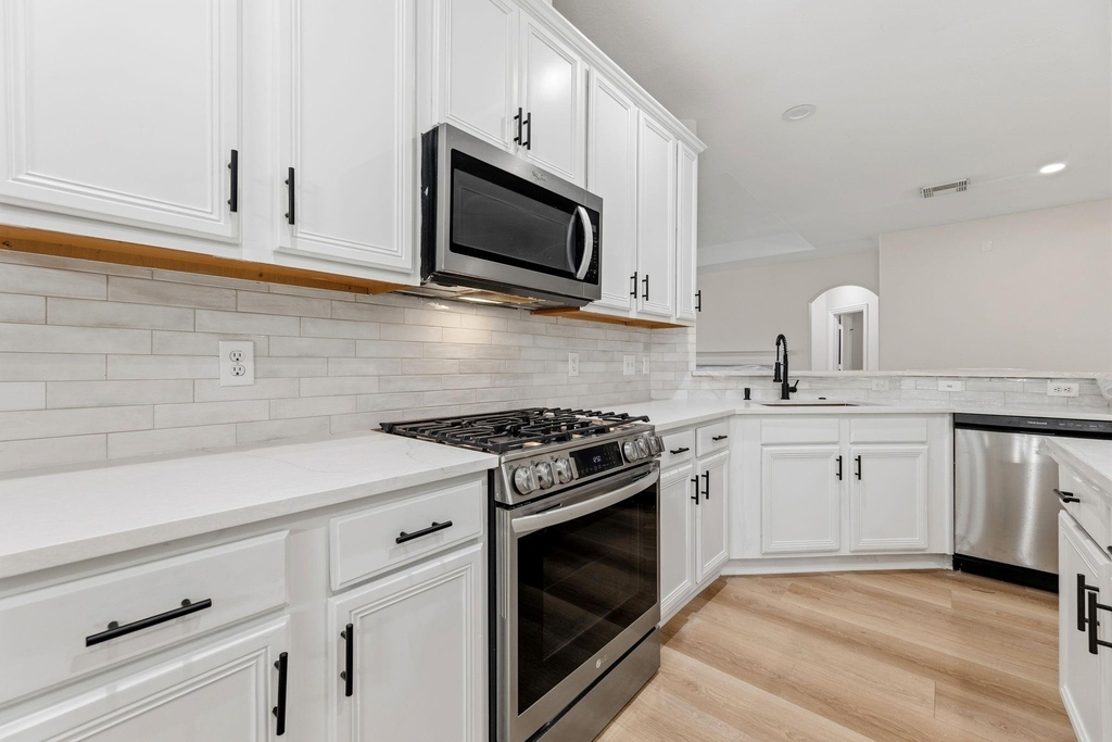 4432 Mae Street - Photo 7
