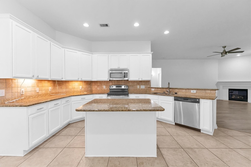 14823 Yellow Begonia Drive - Photo 24