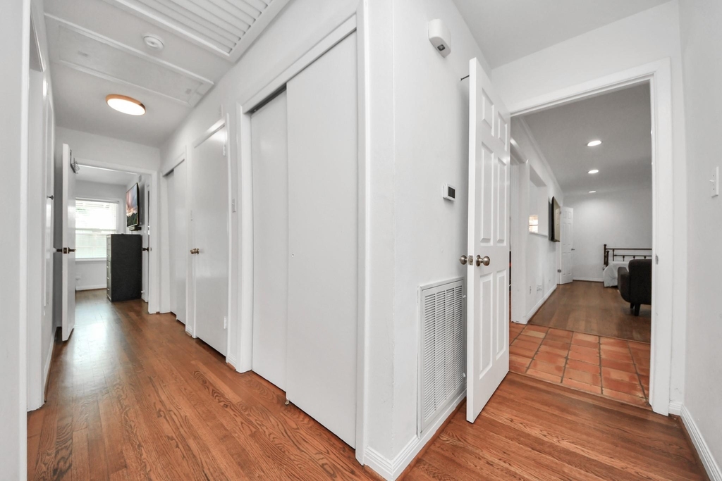 5139 Beechnut Street - Photo 16