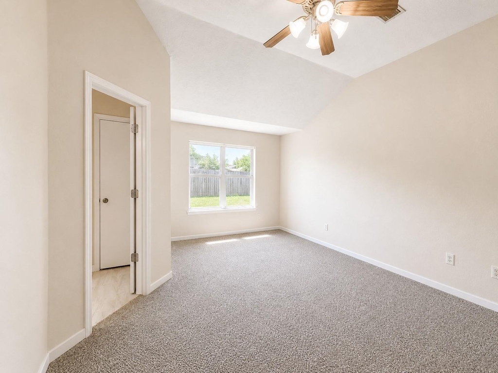 1711 Dixon Lane - Photo 8