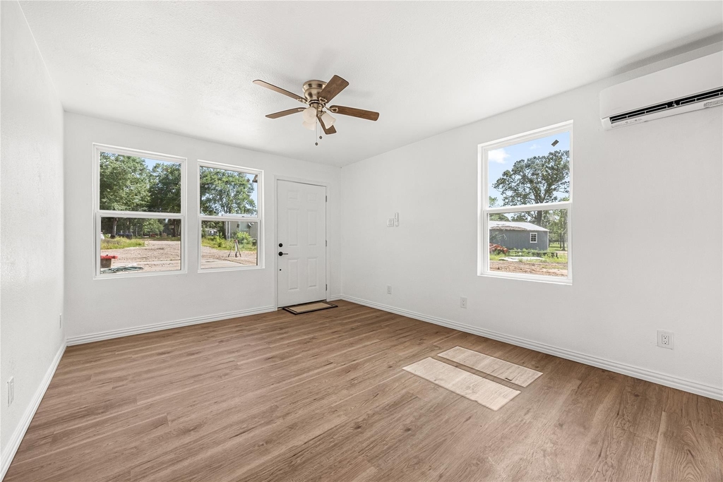 28096 Seven Sisters Road - Photo 1