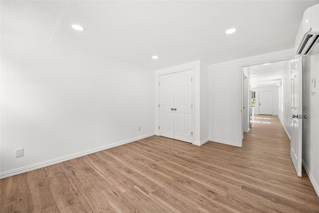 28096 Seven Sisters Road - Photo 9