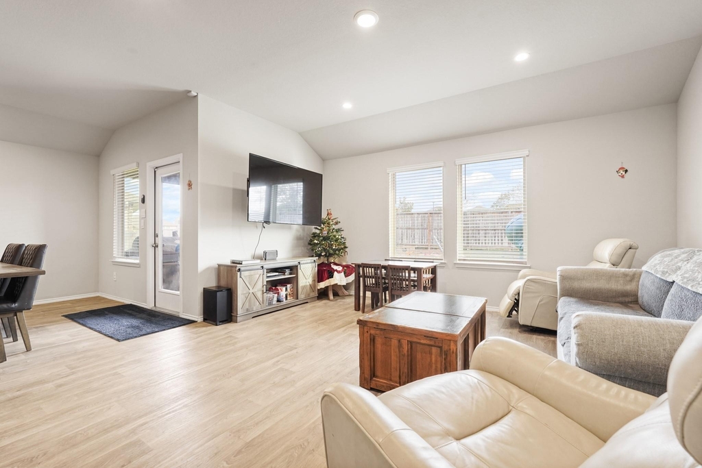 40422 Garden Heights Lane - Photo 12