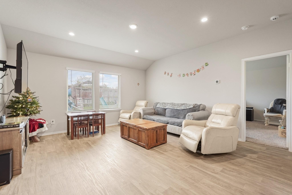 40422 Garden Heights Lane - Photo 11