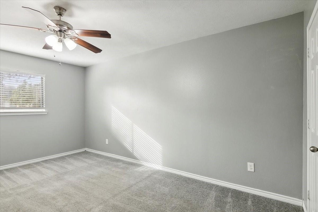 8540 Glen Meadow Lane - Photo 13