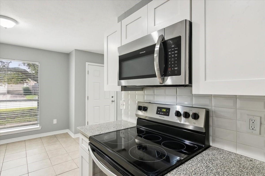 8540 Glen Meadow Lane - Photo 5