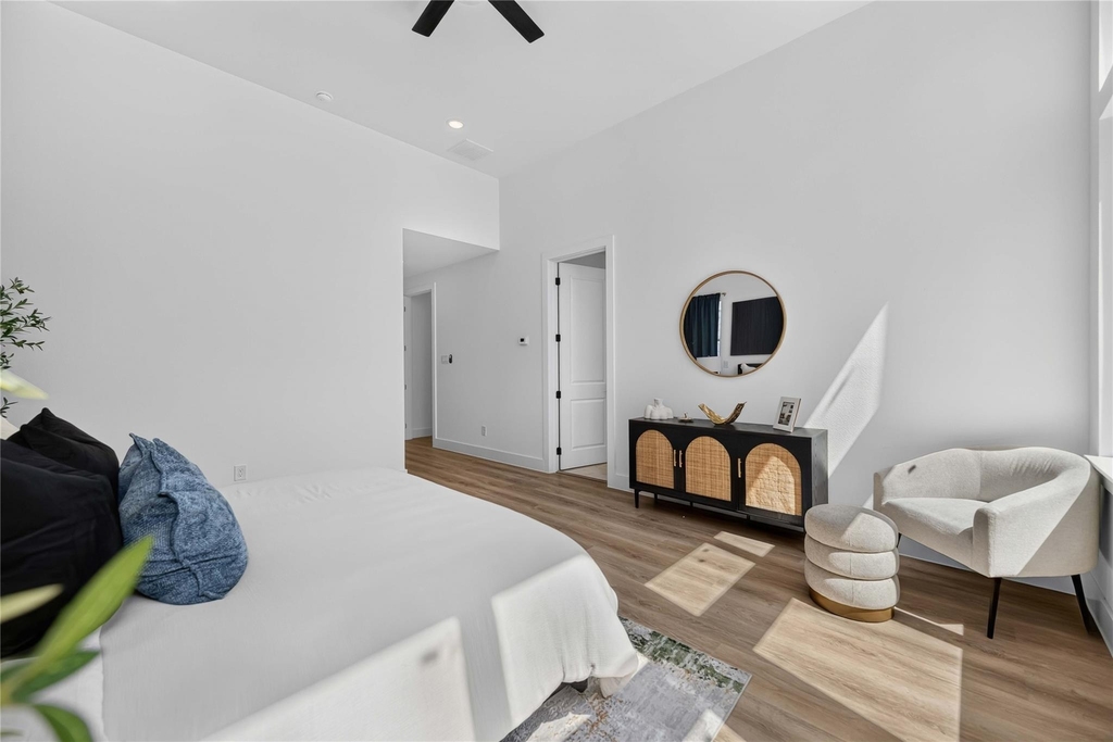 316 Walthall - Photo 22