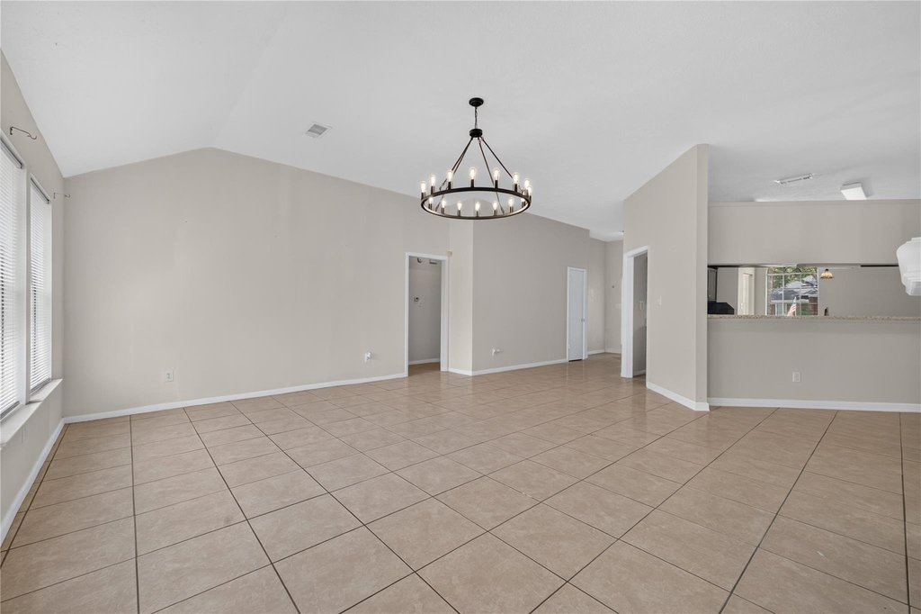 19635 Vernier Woods Lane - Photo 4