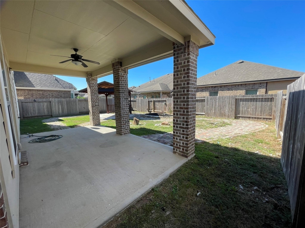 627 Oak Circle Drive E - Photo 15