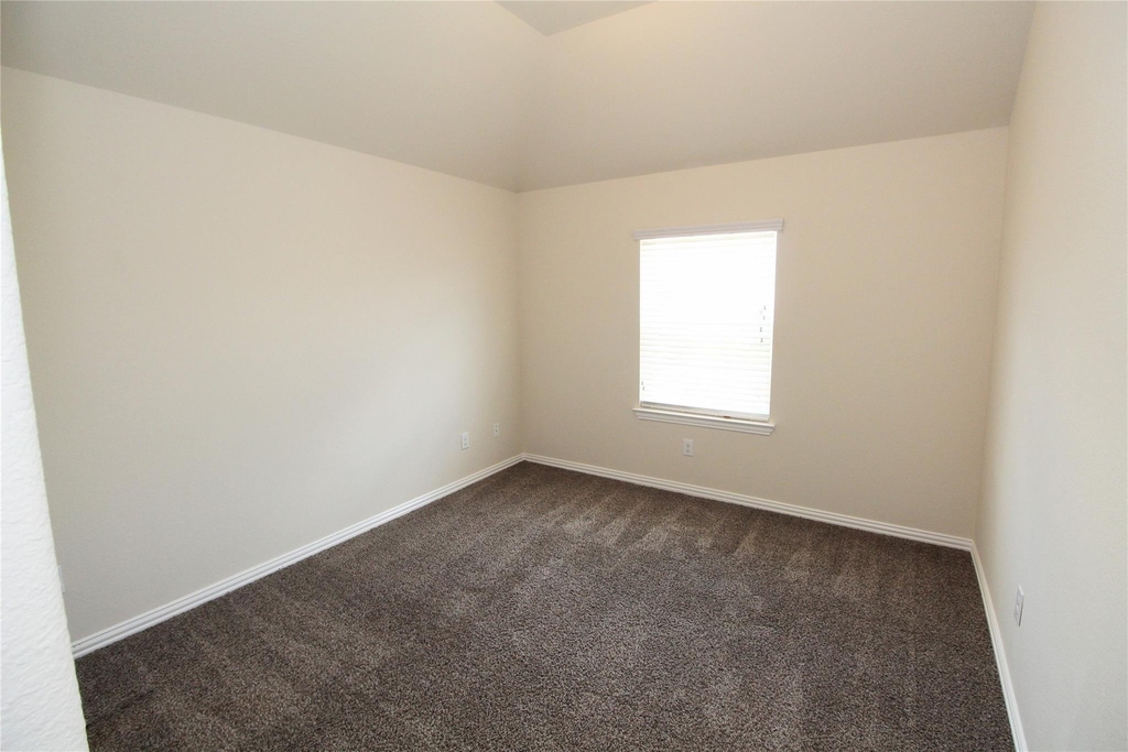 627 Oak Circle Drive E - Photo 30