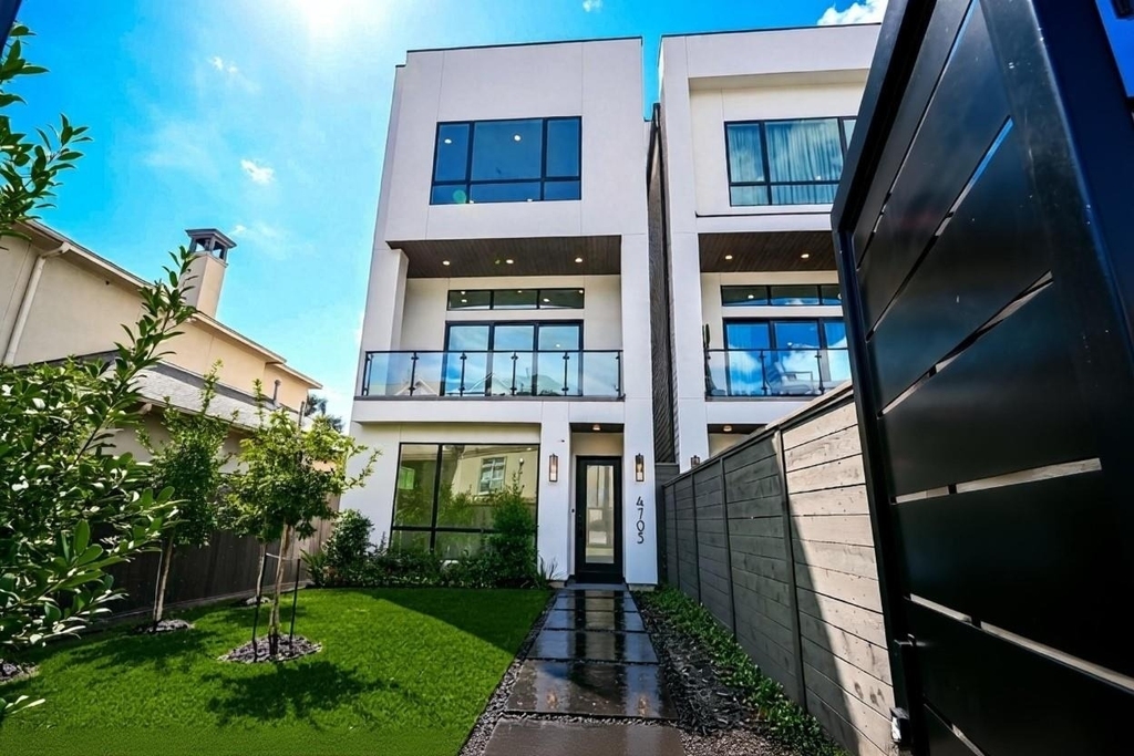 4705 Gibson Street - Photo 2