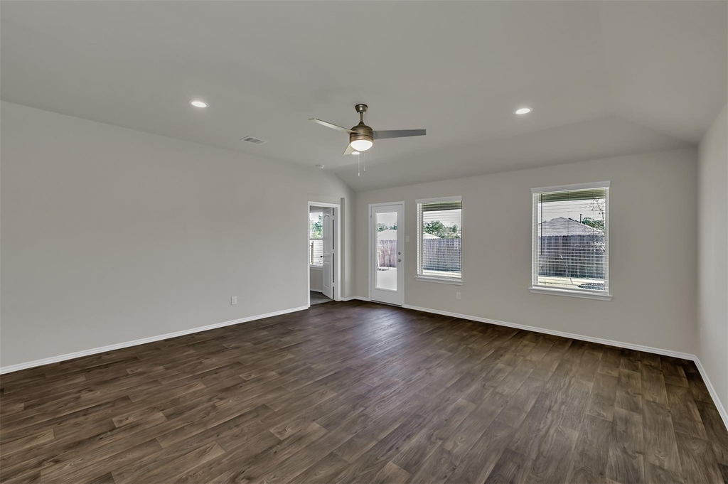 6212 Hendricks Harbor Drive - Photo 11