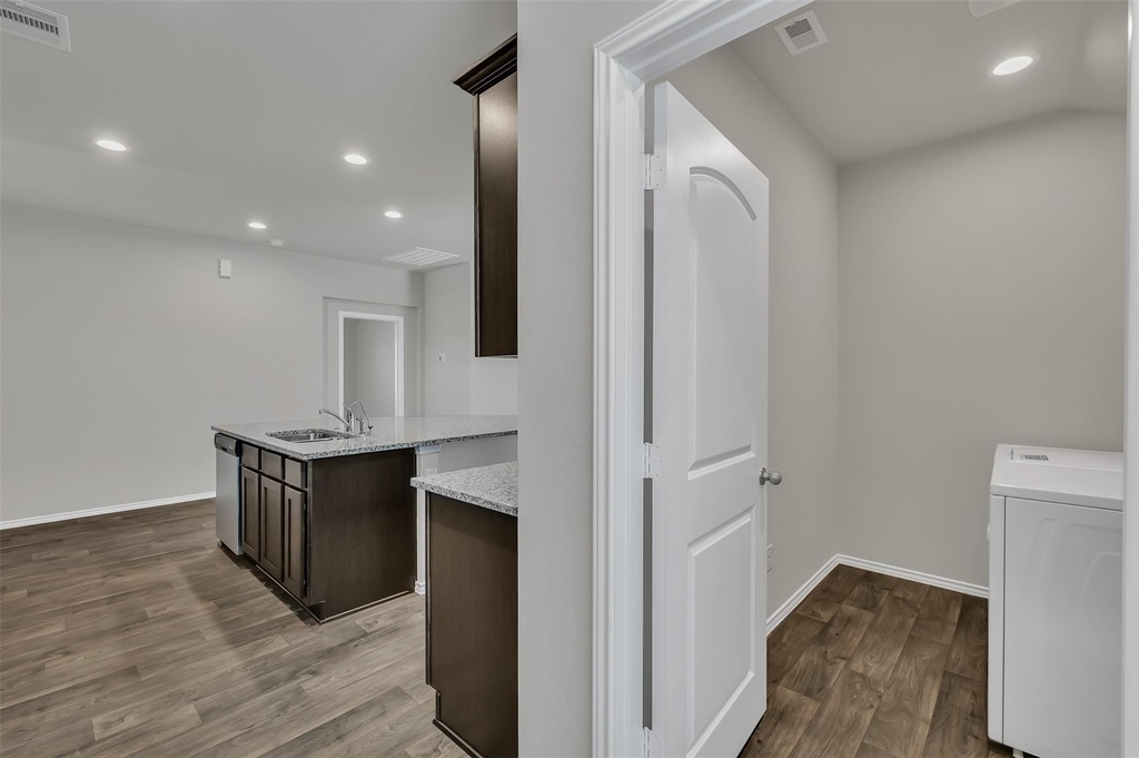 6212 Hendricks Harbor Drive - Photo 8