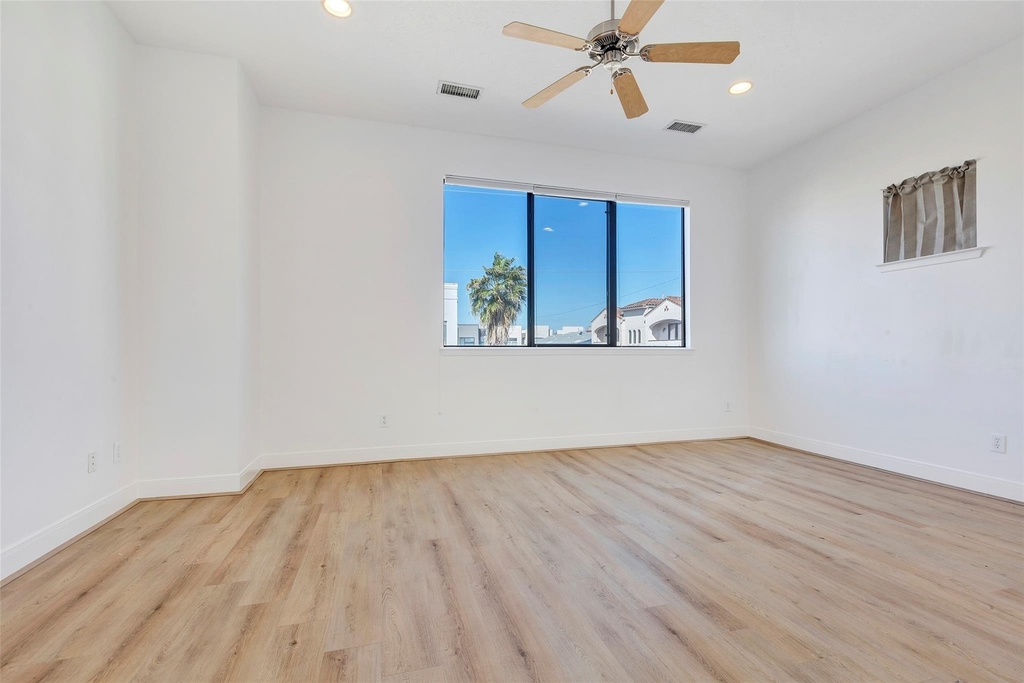731 Reinerman Street - Photo 18