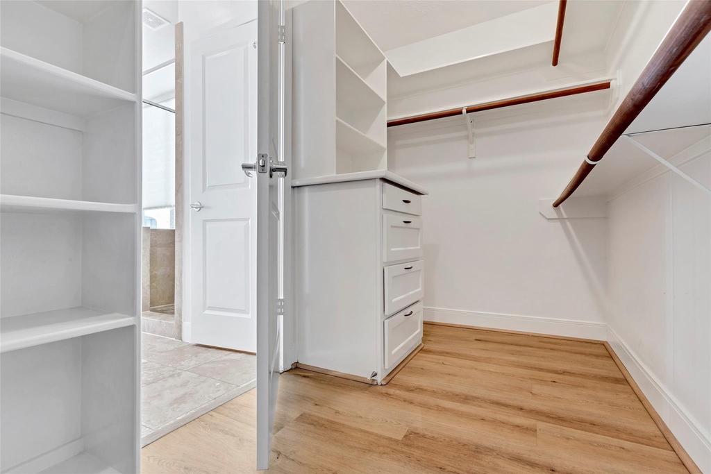 731 Reinerman Street - Photo 16