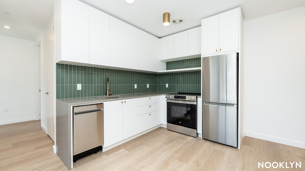 527 Grand Ave - Photo 16